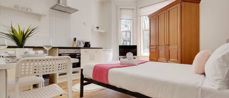 1 bedroom, iron/ironing board, WiFi, bed sheets