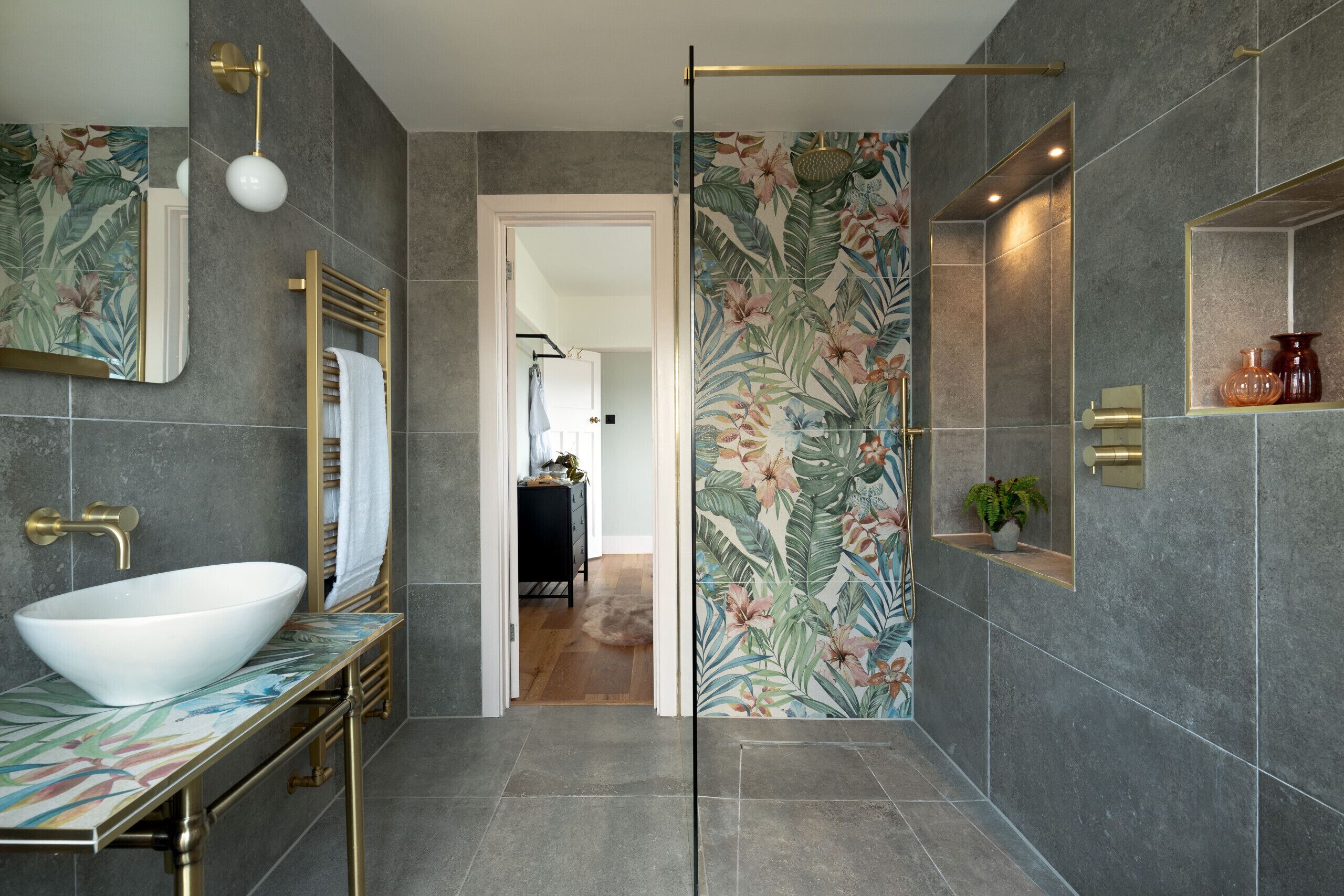 Bathtub, hair dryer, towels