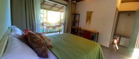 1 chambre, bureau, accĂšs au Wi-Fi (inclus), literie fournie
