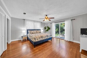 4 Schlafzimmer, Bügeleisen/Bügelbrett, Reisekinderbett, WLAN