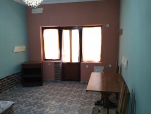 Habitación doble clásica | Wifi gratis y ropa de cama 