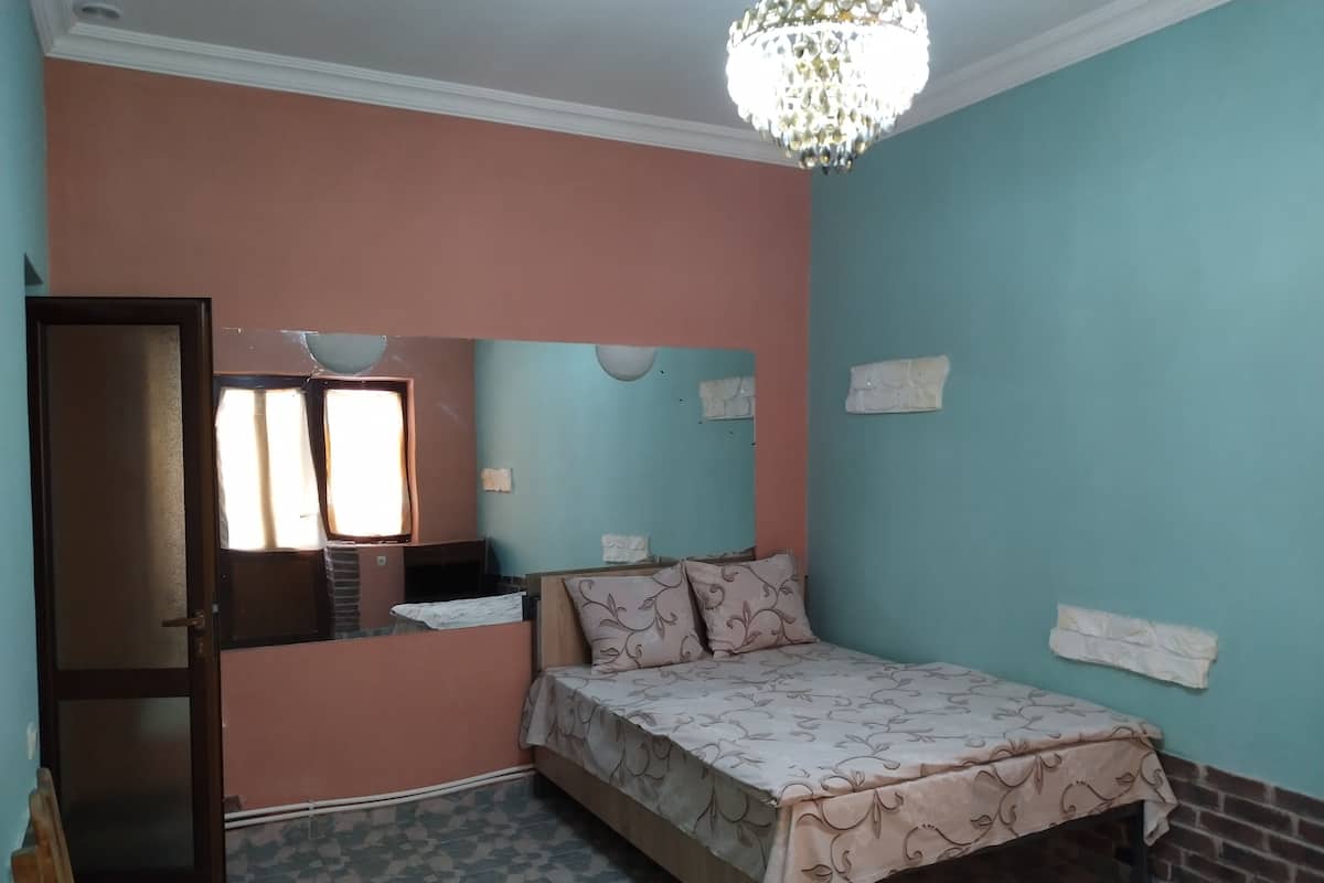Classic Double Room | WiFi (free), bed sheets