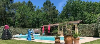 7 minutes from Lac de Maubuisson, 15 from CARCANS page