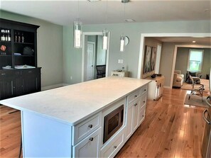 Interior - Beautiful home!!! Private game room, swimming pool and pets allowed. (Sandwich)