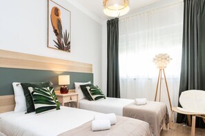 4 Schlafzimmer, Bügeleisen/Bügelbrett, kostenloses WLAN, Bettwäsche