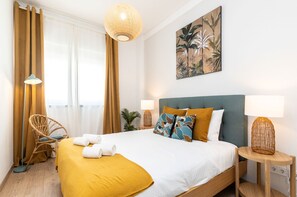 4 slaapkamers, een strijkplank/strijkijzer, gratis wifi, beddengoed