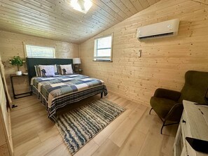 3 bedrooms, iron/ironing board, travel cot, free WiFi