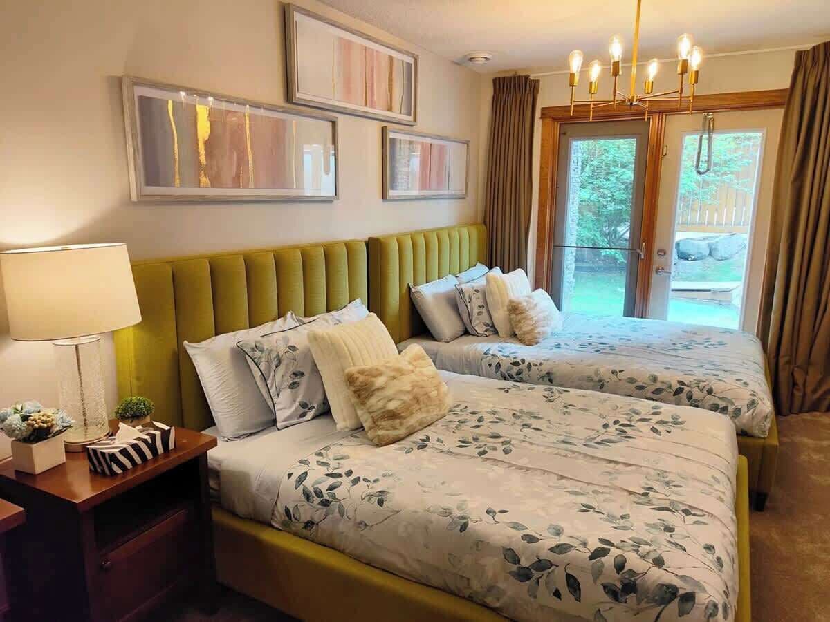 2 多间卧室、记忆海绵床垫、熨斗/熨衣板、旅行婴儿床