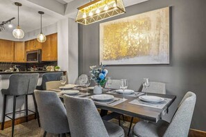 تناول الطعام