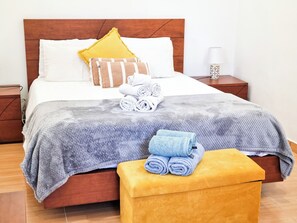 1 bedroom, iron/ironing board, WiFi, bed sheets - Casa Torbit | Apartment in Arco da Calheta (Arco da Calheta)