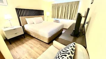 Basic Double Room | Free WiFi, bed sheets