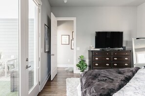 2 habitaciones, tabla de planchar con plancha, wifi y ropa de cama 