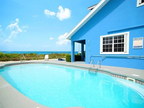 Luxury 4 Bdr Ocean View Home w/ Pool + Hot Tub