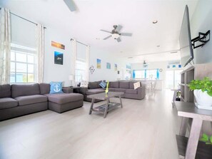 Télévision, espaces bureaux