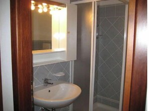 Regadera y bidet 