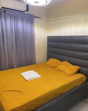 3 Schlafzimmer, Schreibtisch, kostenloses WLAN, Bettwäsche