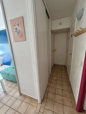 Interior - 40m² With Terrace In A Residence With Pool (Le Grau-du-Roi)