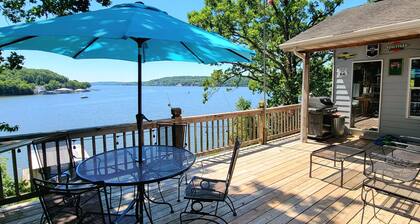 Dog Friendly and Beautiful Main Channel View at the 34.5MM in a "NO WAKE" cove..