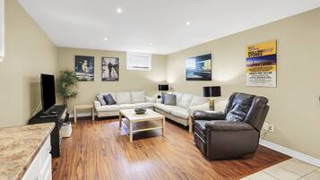 Smart TV, computer monitors