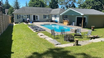 Outdoor pool, a heated pool