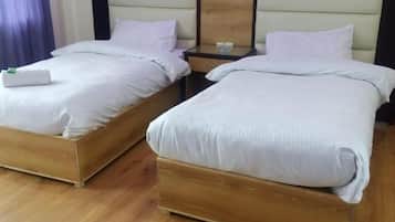 Deluxe Double or Twin Room | Iron/ironing board, free WiFi, bed sheets