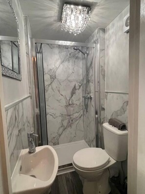 House | Bathroom