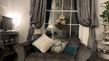 Casa | 5 dormitorios, tabla de planchar con plancha, wifi gratis y ropa de cama