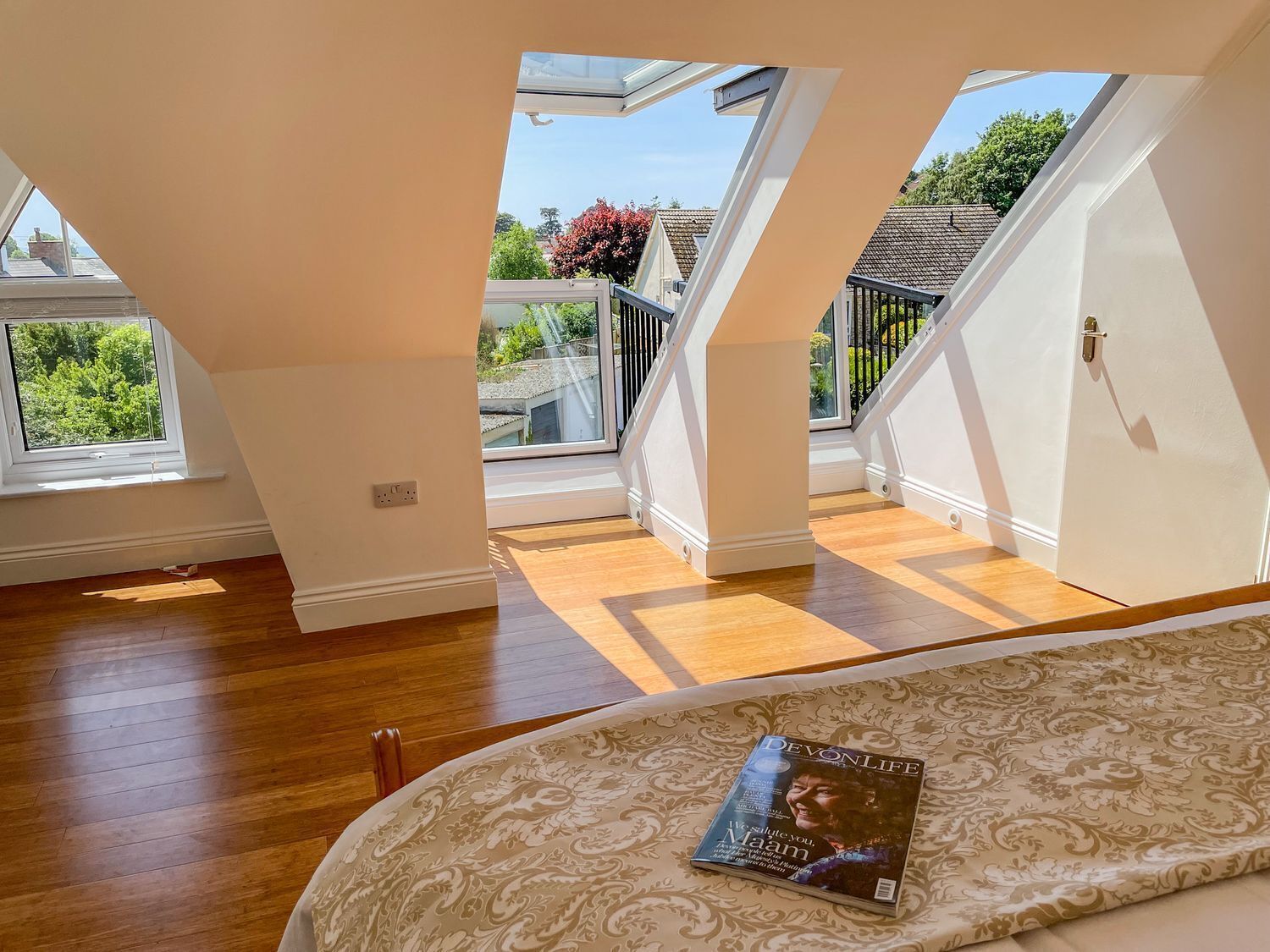 Cottage | 4 bedrooms, individually decorated, individually furnished, free WiFi