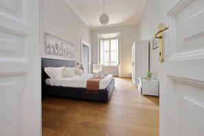 3 bedrooms, iron/ironing board, free WiFi - 4BNB - Spacious Belli Apartment (Rome)