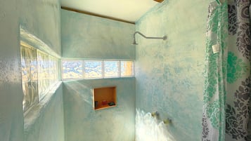 Deluxe Room, 2 Bedrooms, Patio, Ocean View | Bathroom | Shower, rainfall showerhead, towels, soap