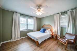 4 soveværelser, skrivebord, weekendseng, gratis Wi-Fi