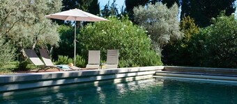 Le Mas En Rose - Five Bedroom Villa, Sleeps 10