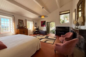 6 Schlafzimmer, Bügeleisen/Bügelbrett, Internetzugang, Bettwäsche