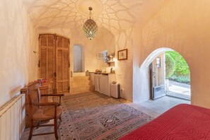 6 chambres, fer et planche à repasser, accès Internet, draps fournis