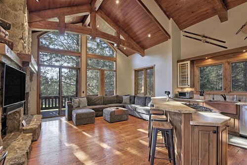 Stone Gate 1:  Pet Friendly, Beautiful Home, on Si