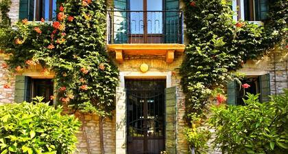 Villa La Quadra Estate