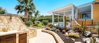 Villa Erice - Three Bedroom Villa, Sleeps 6