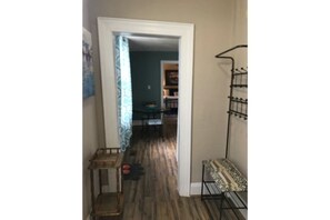 Unclassified image, 5 of 31, button