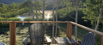 A peaceful mountain retreat with rustic charm 1/2 mile from ski and bike resort