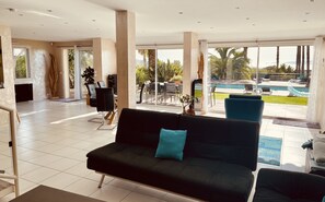 TV - Villa 6pers splendid sea view and magnificent landscaped park in the peace with swimming pool (Grosseto-Prugna)
