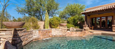 屋外プール、温水プール