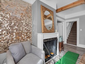House | Egyptian cotton sheets, premium bedding, pillowtop beds - Timberline Lodge (Ellicottville)