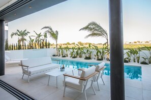 Pool - Villa Laban - Three Bedroom Villa, Sleeps 6 (Paralimni)