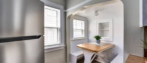 2 chambres, bureau, fer et planche à repasser, Wi-Fi gratuit