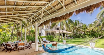 Casa Belha - Four Bedroom Villa, Sleeps 8