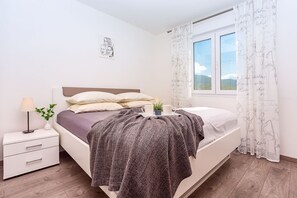 4 soverom, strykejern/-brett, wi-fi og sengetøy