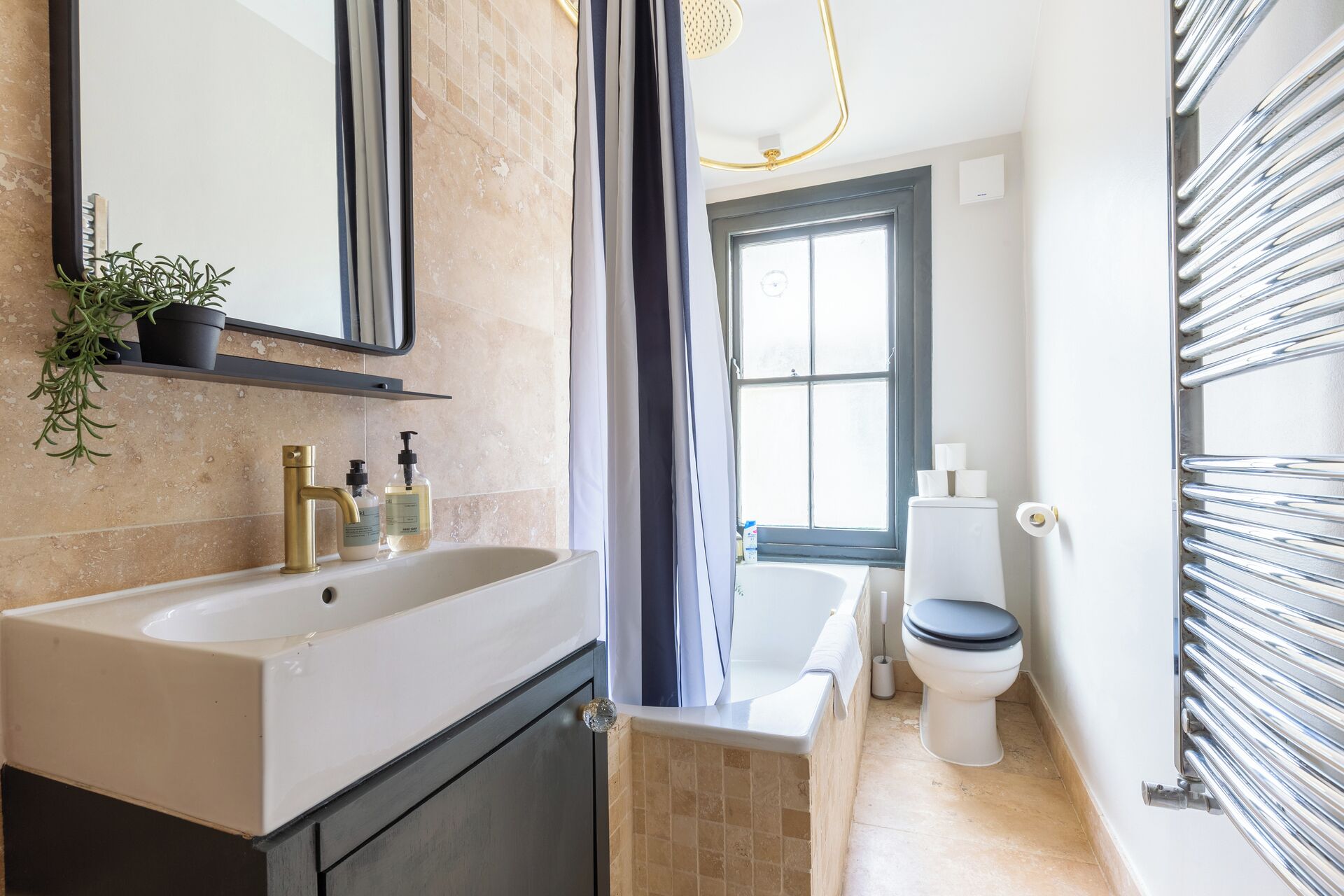 Bathtub, hair dryer