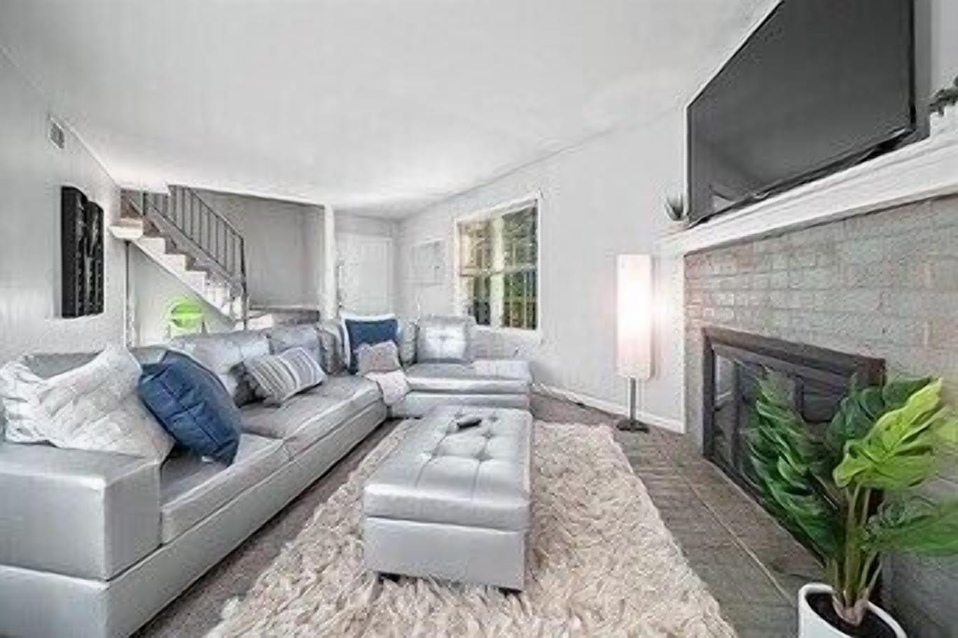 Charming 3-bedroom home with firepit