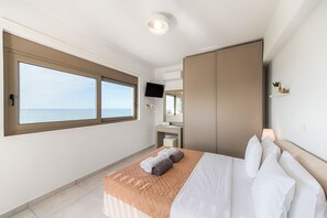 3 bedrooms, iron/ironing board, Internet, bed sheets