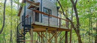 Luxury, Secluded Treehouse on the Rivanna River